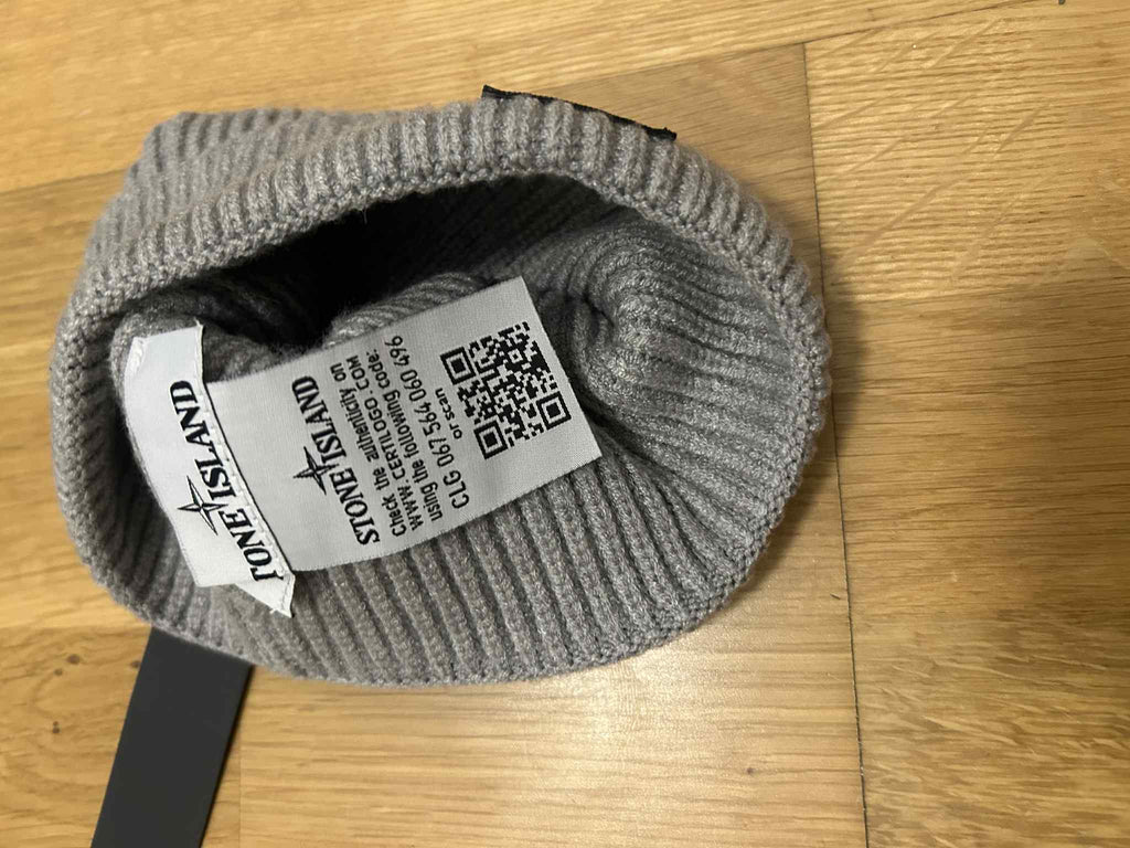 Stone Island pilka kepurė