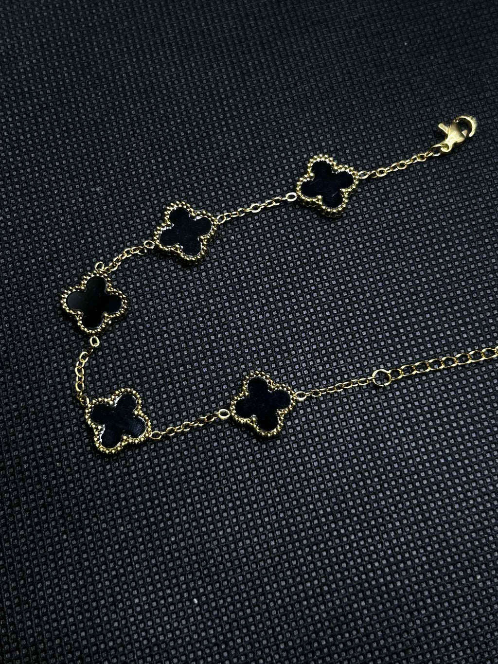 Van Cleef stiliaus keturlapio dobilo motyvo apyrankė