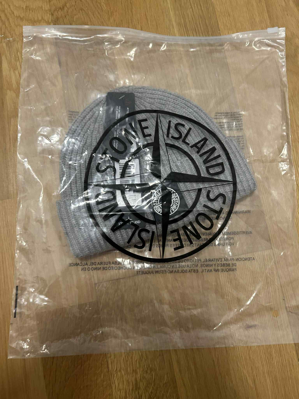 Stone Island pilka kepurė